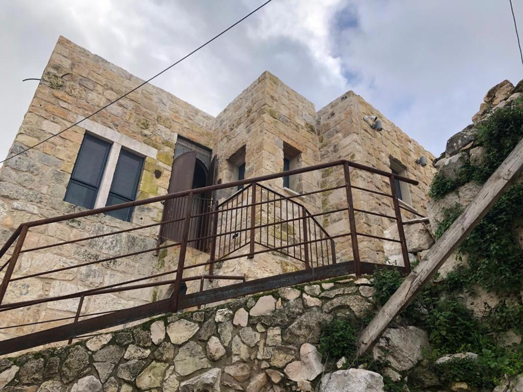 Chateau Du Roi Mi'ilya Bagian luar foto